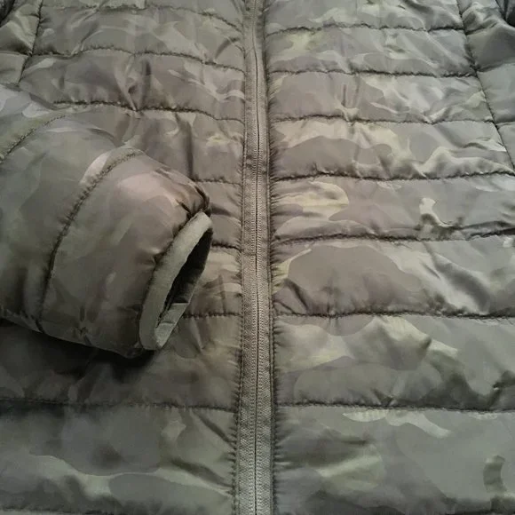 FreedomTrail Thin Puffer Coat - Picture 2 of 6
